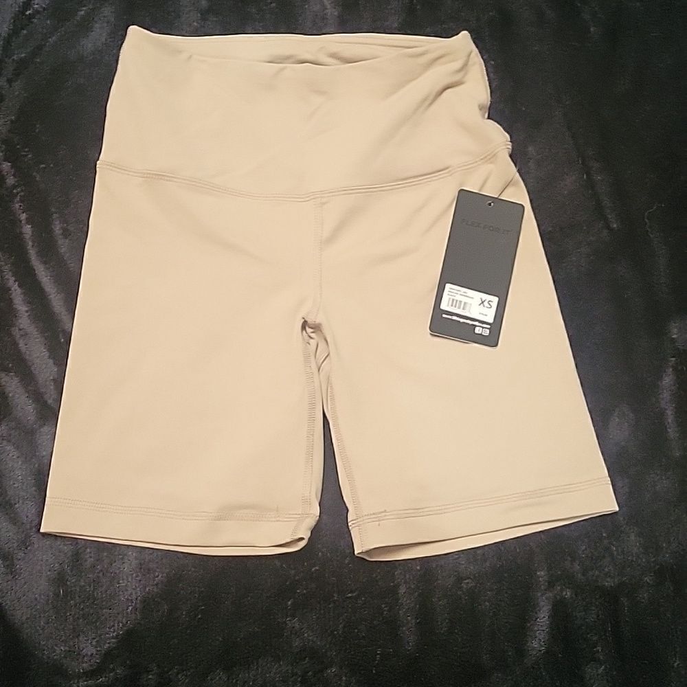New with tags 90 Degree by Reflex nudes shorts. Size XS